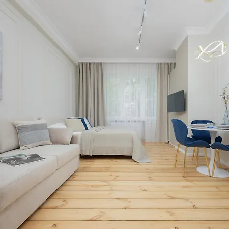 Elegant Apartments Grojecka In Warsaw By Noclegi Renters Exteriér fotografie
