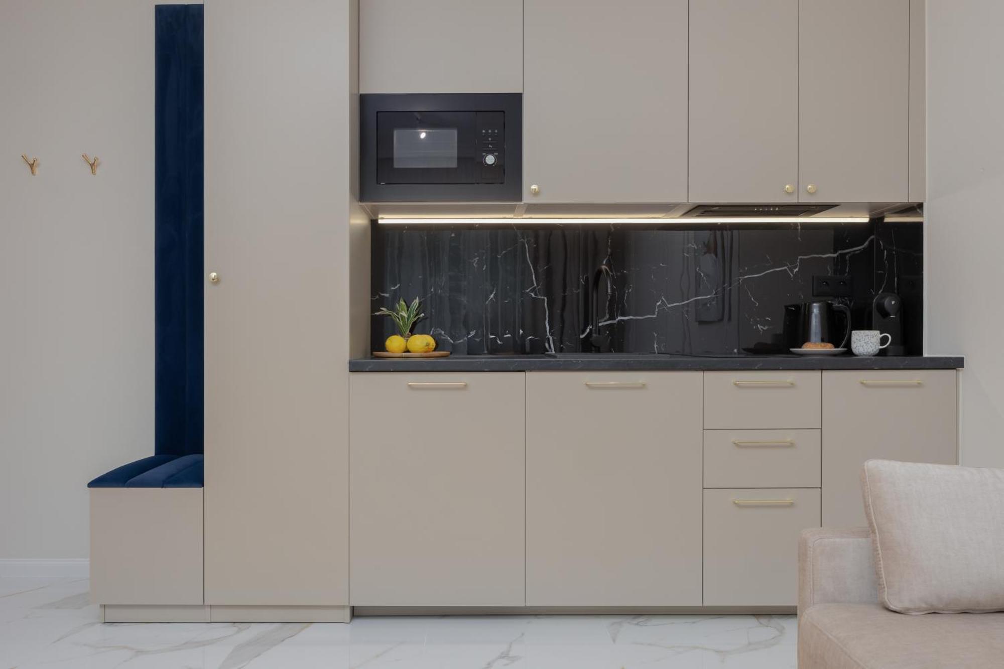 Appartamento Elegant Grojecka In By Renters