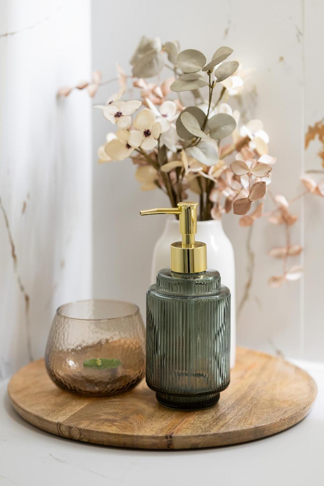 Elegant Grojecka In By Renters Appartamento