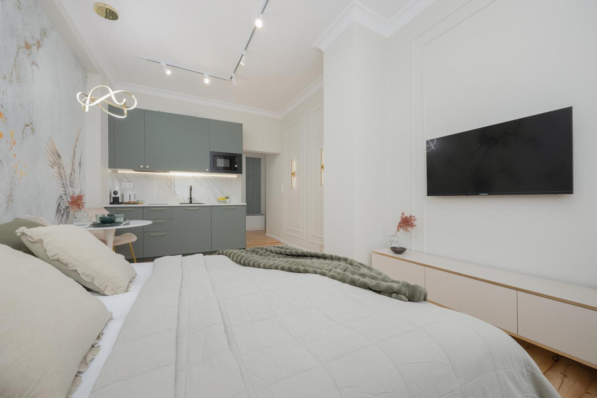 Appartamento Elegant Grojecka In By Renters