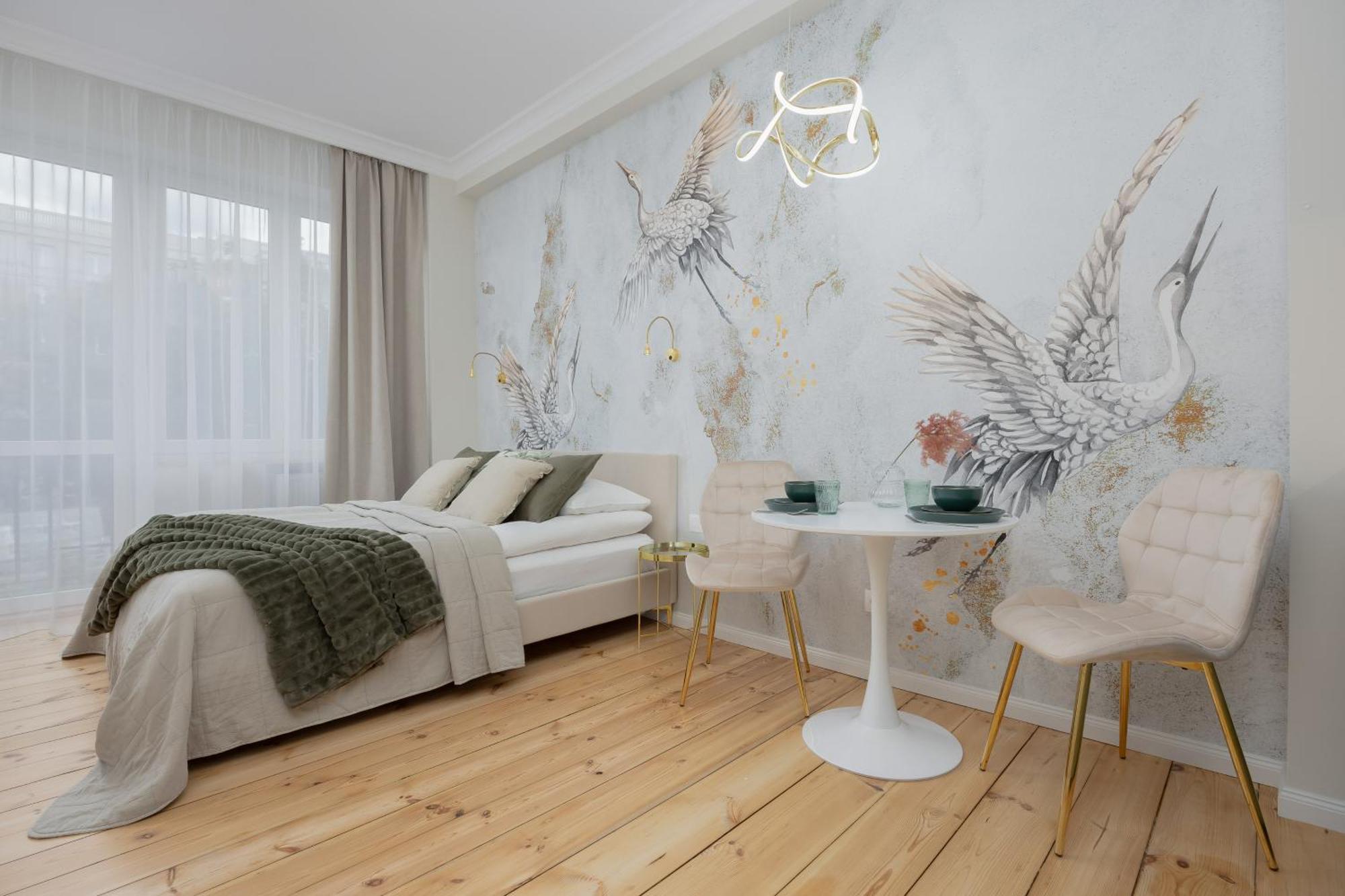 Elegant Grojecka In By Renters * Varsavia