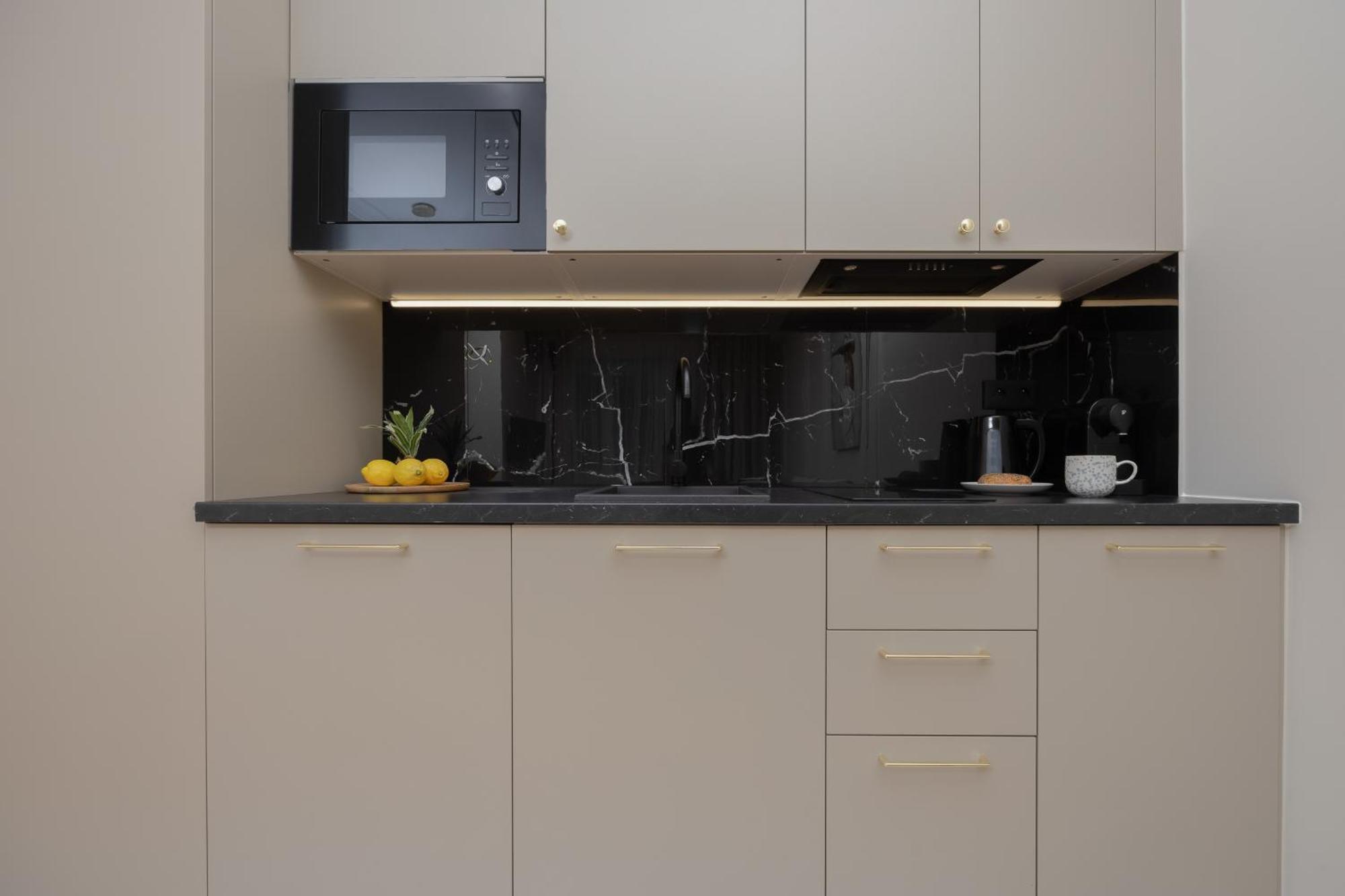 Appartamento Elegant Grojecka In By Renters Varsavia