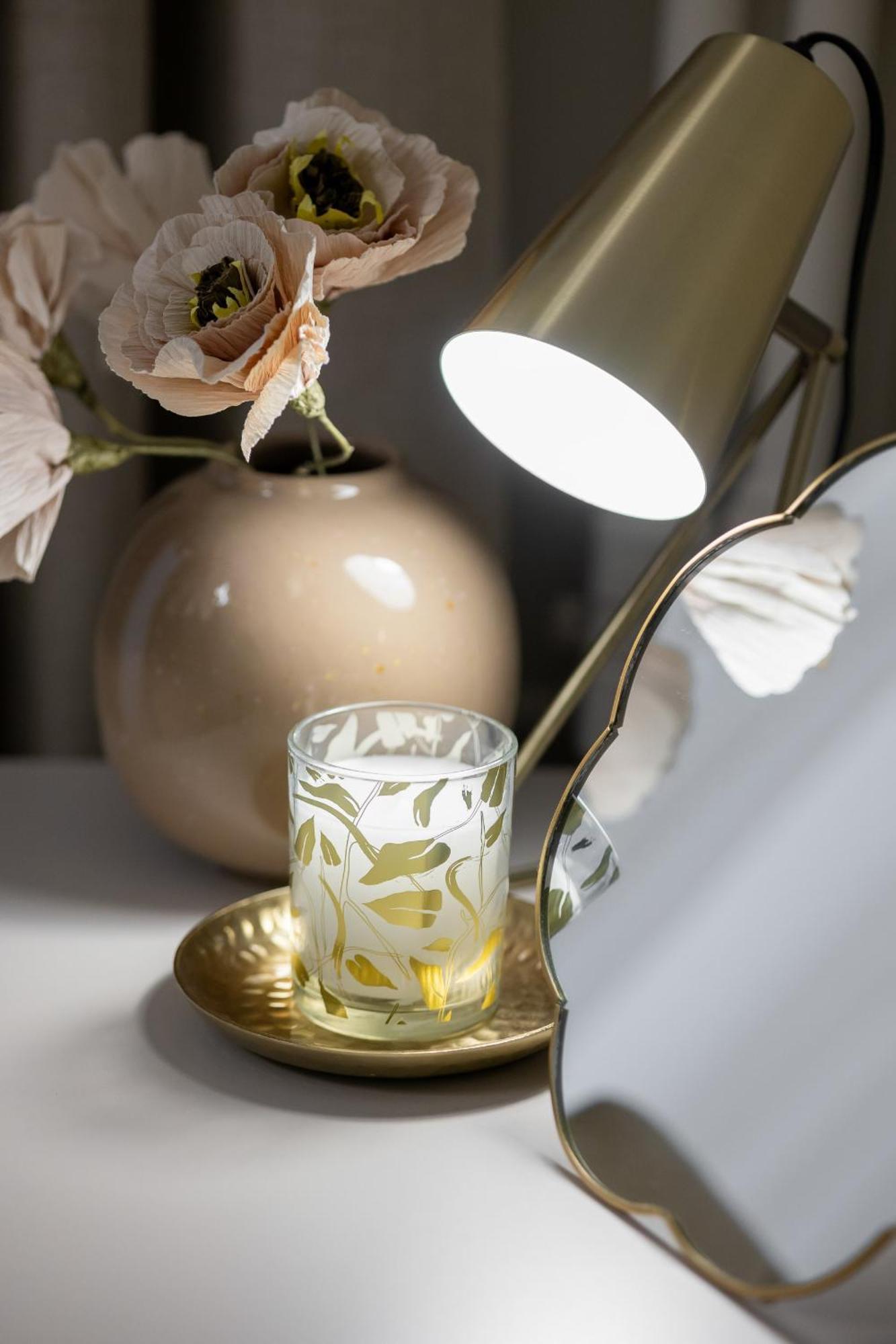 Appartamento Elegant Grojecka In By Renters