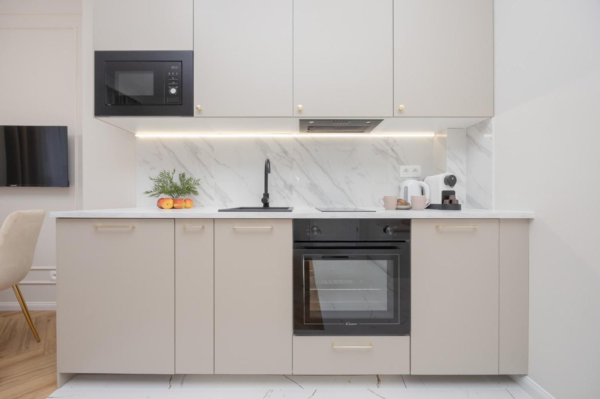Appartamento Elegant Grojecka In By Renters Varsavia
